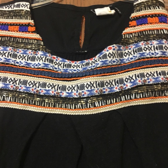 Akemi and Kin embroidered and beaded tank - Picture 3 of 6